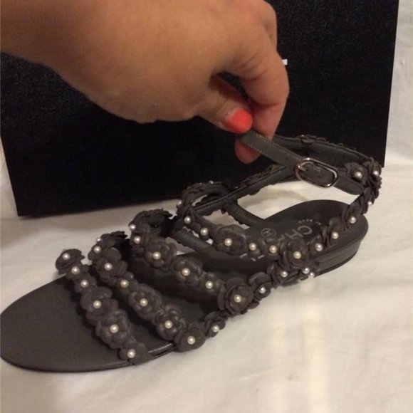 CHANEL 14P Pearl Embellished Camellia Strappy Leather Flat Sandals Shoes - Picture 1 of 11